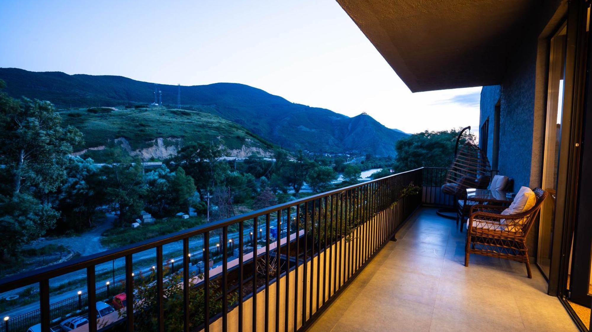 Gori Inn Exterior foto